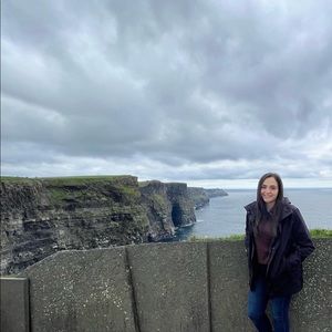 Meet your Posher, Yesenia